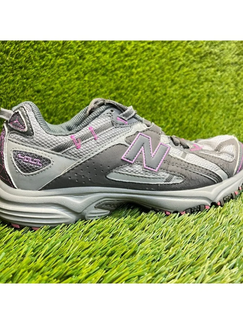 New Balance 411V2 Womens Size 8 Gray Black Pink Athletic Running Shoes Sneakers